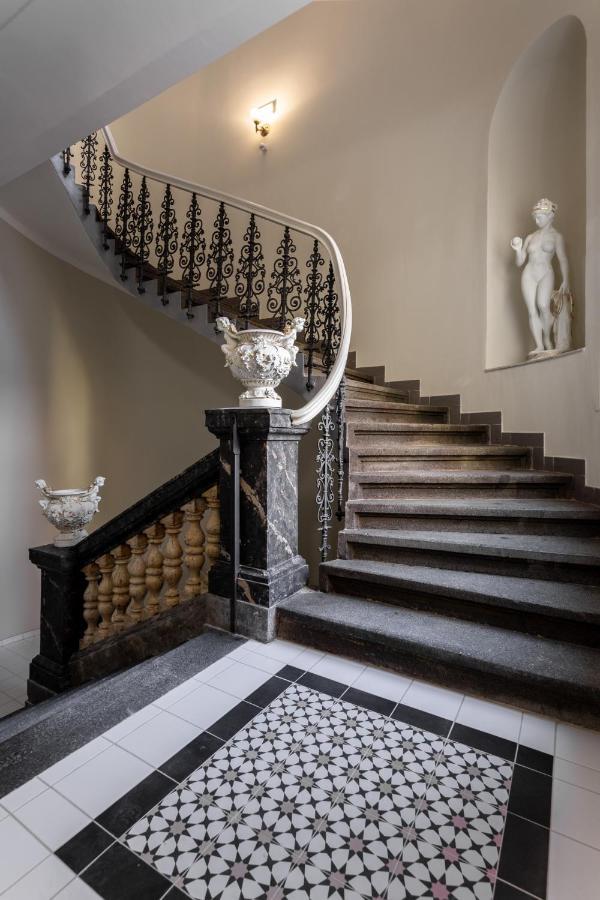 Sunlit Studio Near Wenceslas Square By Prague Days Apartment Bagian luar foto