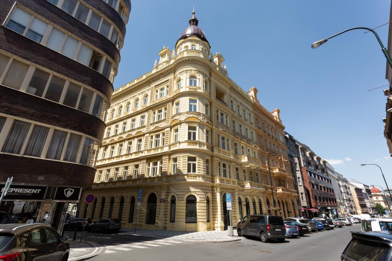 Sunlit Studio Near Wenceslas Square By Prague Days Apartment Bagian luar foto